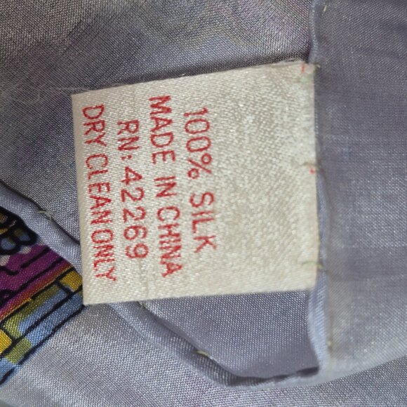 Purple Floral Pattern Scarf 100% Silk Vintage - Picture 2 of 3